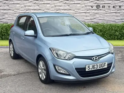 Used Hyundai i20 Active 86 HP (63 kW) 2013 Blue Hatchback