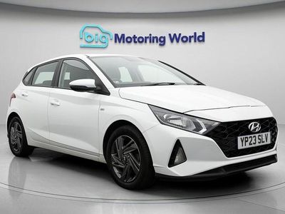 Used Hyundai i20 SE 99 HP (72 kW) 2023 White Hatchback