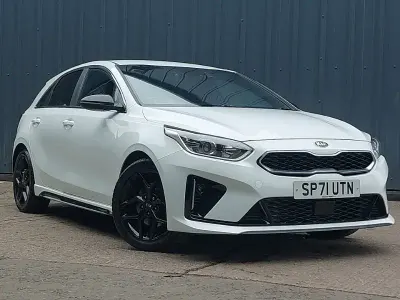 Used Kia Ceed GT-Line 158 HP (116 kW) 2021 White Hatchback