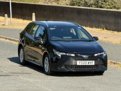 Used Toyota Corolla 122 HP (89 kW) 2020 Black Estate