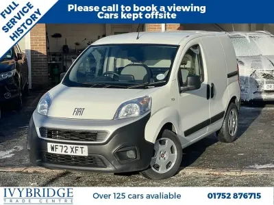 Używany Fiat Fiorino S 80 KM (58 kW) 2023 Biały Minivan
