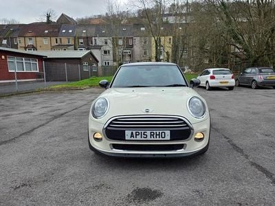 Used Mini Cooper Hatch 2015 White Hatchback