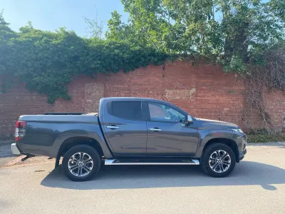 Used Mitsubishi L200 Warrior 150 HP (110 kW) 2020 Grey Pickup
