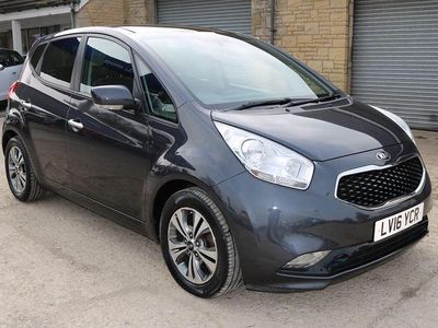 Used Kia Venga 123 HP (90 kW) 2016 Silver Hatchback