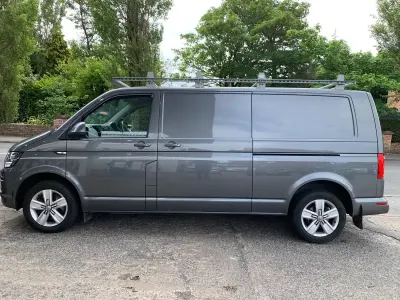 Used VW Transporter Highline 204 HP (150 kW) 2018 Grey Van