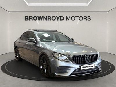 Begagnad Mercedes E220 AMG line 2018 Grå Sedan