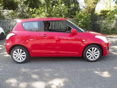 Usado Suzuki Swift SZ3 2015 Vermelho Citadino
