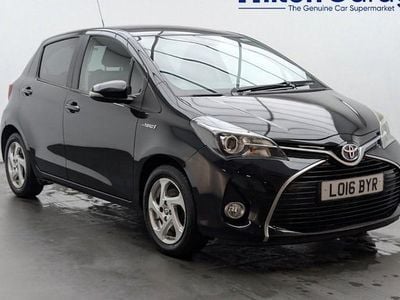 Black Used 2016 Toyota Yaris Hybrid Hatchback | £11,550 (Fair price)