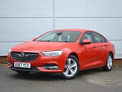 Second-hand Vauxhall Insignia Design Edition 165 CP (121 kW) 2017 Roșu Hatchback