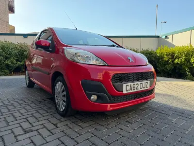 Used Peugeot 107 Active 68 HP (50 kW) 2013 Red Hatchback