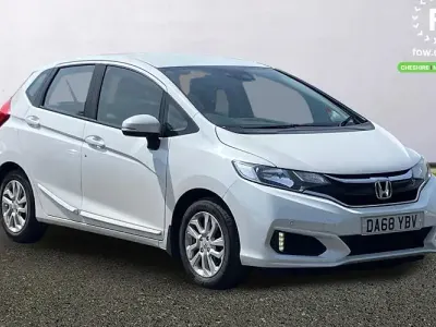 Używany Honda Jazz SE 102 KM (75 kW) 2019 Biały Hatchback