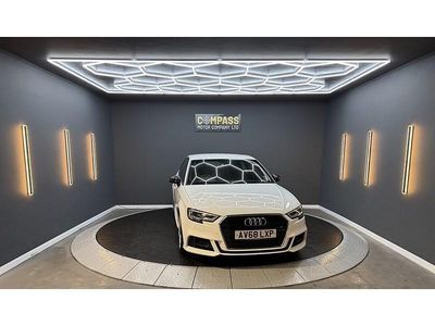Used Audi A3 Sportback S-Line 150 HP (110 kW) 2018 White Hatchback