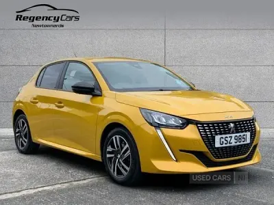 Used Peugeot 208 Active+ 74 HP (54 kW) 2023 Yellow Hatchback