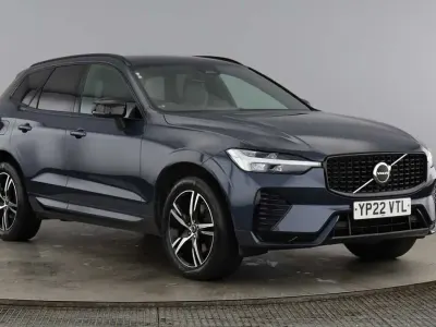 Used Volvo XC60 R-Design 194 HP (142 kW) 2022 Blue SUV