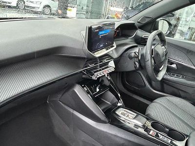 Używany Peugeot 2008 Allure 129 KM (94 kW) 2025 Czarny SUV