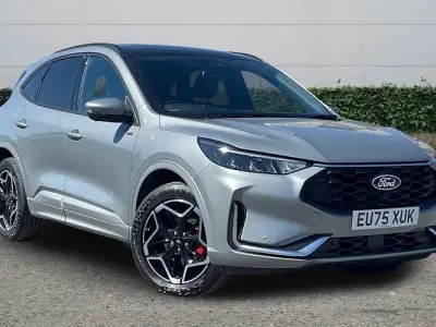 Novo Ford Kuga ST-Line X 242 HP (177 kW) 2025 Prateado SUV