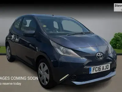 Used Toyota Aygo X-play 69 HP (50 kW) 2018 Hatchback