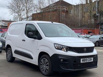 White Used 2019 Peugeot Partner MPV | £6,995 (Expensive)