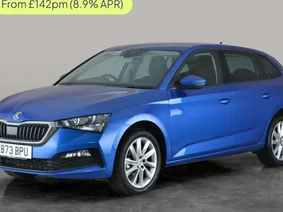 Usado Skoda Scala SE L 110 CV (80 kW) 2023 Azul Utilitario