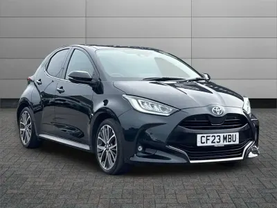 Used Toyota Yaris Hybrid 113 HP (83 kW) 2023 Black Hatchback