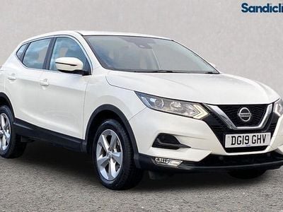 White Used 2018 Nissan Qashqai Acenta Premium SUV | £14,084 (Fair price)