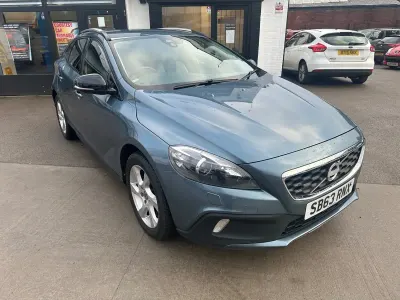 Usado Volvo V40 2013 Azul Citadino