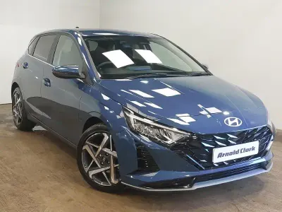Used Hyundai i20 Premium 100 HP (73 kW) 2025 Blue Hatchback