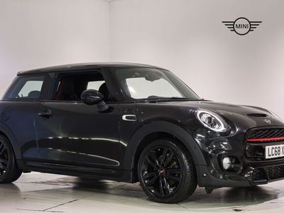 Used Mini Cooper Hatch 134 HP (98 kW) 2018 Black Hatchback