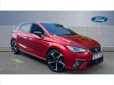 Usado Seat Ibiza FR Sport 95 CV (69 kW) 2022 Rojo Utilitario
