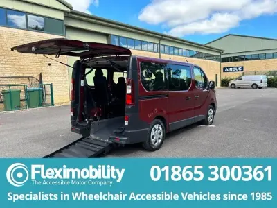 Used Renault Trafic 2023 Red MPV