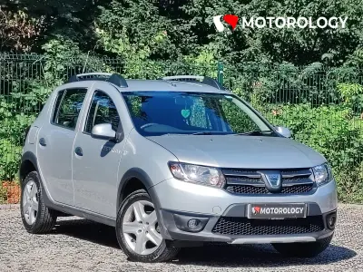 Used Dacia Sandero Lauréate 90 HP (66 kW) 2016 Silver Hatchback