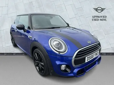 Used Mini Cooper Hatch 134 HP (98 kW) 2018 Blue Hatchback