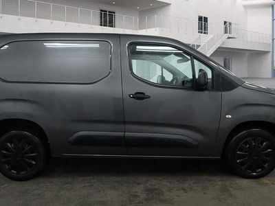 Used Citroën Berlingo 130 HP (95 kW) 2020 Grey MPV