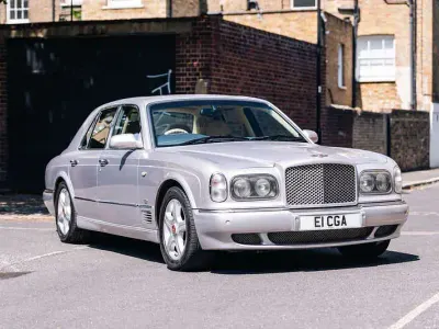 Used Bentley Arnage 406 HP (298 kW) 2001 Silver Sedan