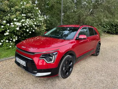 Used Kia Niro 2023 Red SUV