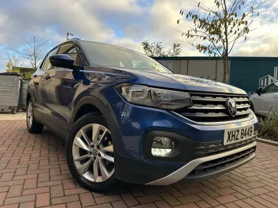 Usado VW T-Cross SE 95 HP (69 kW) 2020 Azul SUV