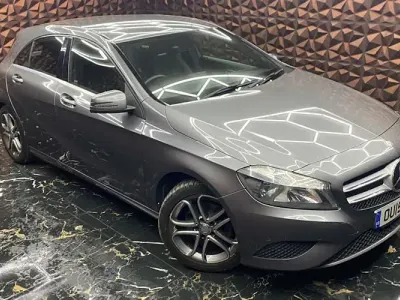 Begagnad Mercedes A200 136 HK (100 kW) 2015 Grå Halvkombi