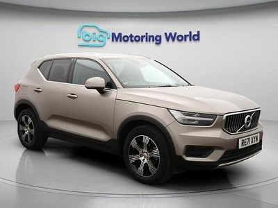 Usado Volvo XC40 Inscription 163 HP (119 kW) 2021 Cinzento SUV