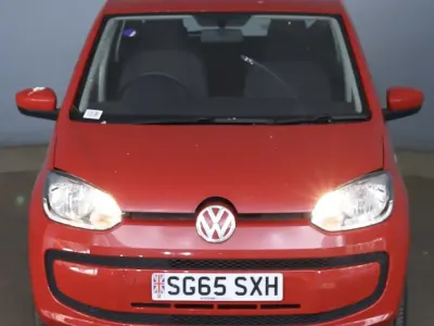 Begagnad VW up! move up! 60 HK (44 kW) 2015 Röd Halvkombi