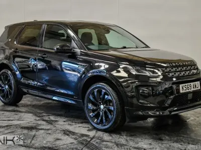 Begagnad Land Rover Discovery Sport HSE Dynamic 180 HK (132 kW) 2019 Svart SUV