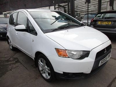 Used Mitsubishi Colt 2009 White Hatchback