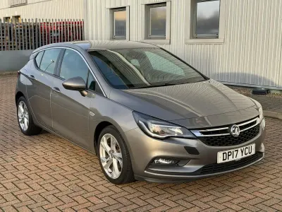 Used Vauxhall Astra SRi 150 HP (110 kW) 2017 Grey Hatchback