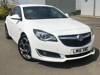 Used Vauxhall Insignia SRi 2016 White Hatchback