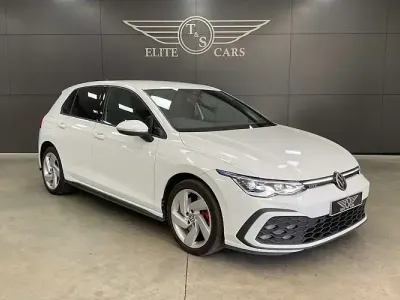 Second-hand VW Golf VIII GTE 245 CP (180 kW) 2024 Hatchback