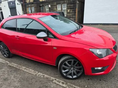 Usado Seat Ibiza FR 2014 Rojo Utilitario