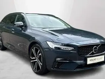 Used Volvo V90 Ultimate 249 HP (183 kW) 2023 Blue Estate
