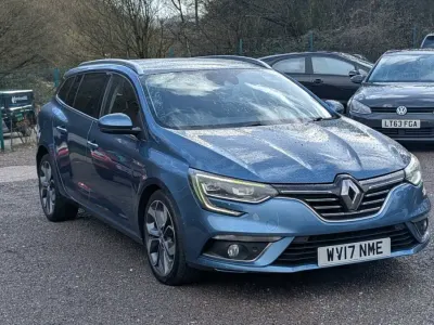 Używany Renault Mégane GrandTour Signature 110 KM (80 kW) 2017 Niebieski Kombi