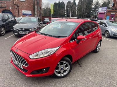 Used Ford Fiesta Zetec 82 HP (60 kW) 2017 Red Hatchback