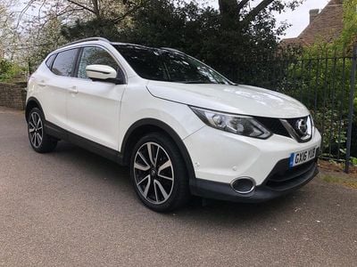 Begagnad Nissan Qashqai Tekna 130 HK (95 kW) 2016 Vit SUV