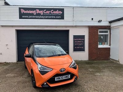 Used Toyota Aygo X-cite 71 HP (52 kW) 2020 Orange Hatchback